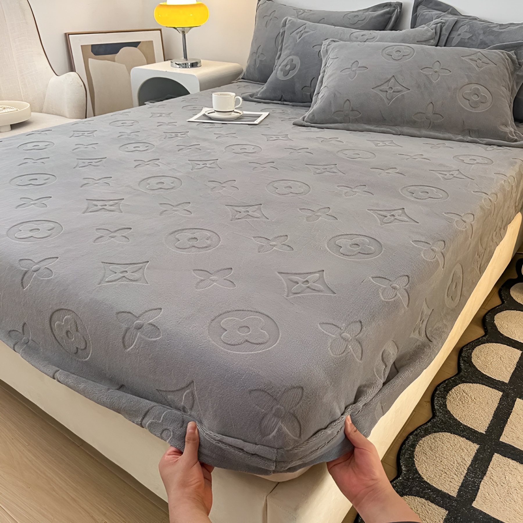 Soft Velvet Fitted Bed Sheet For Bedrooms