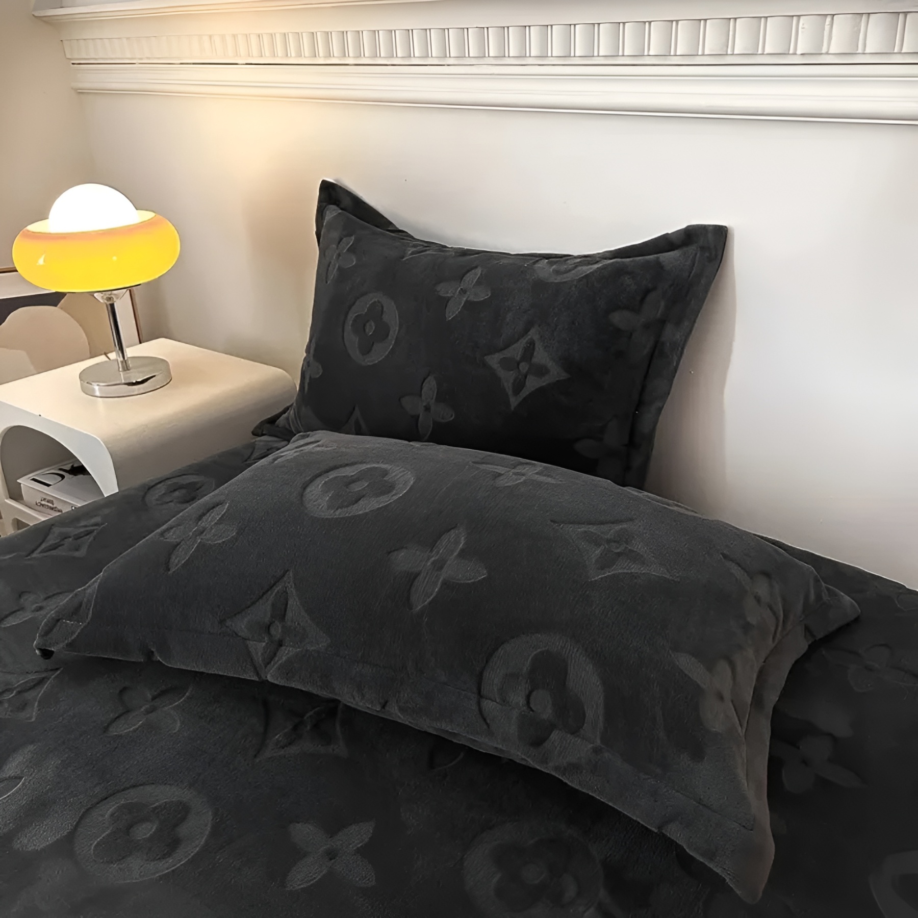 Soft Velvet Fitted Bed Sheet For Bedrooms