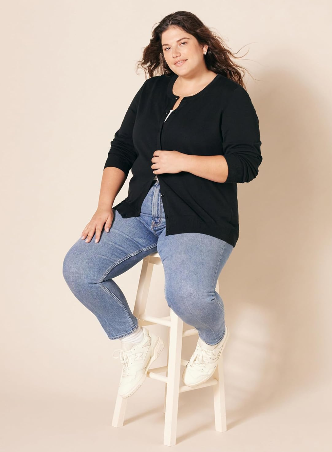 The Lightweight Cardigan with a Clean Buttoned Front