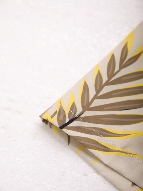 Tropical Print Pattern Shirt With Shorts