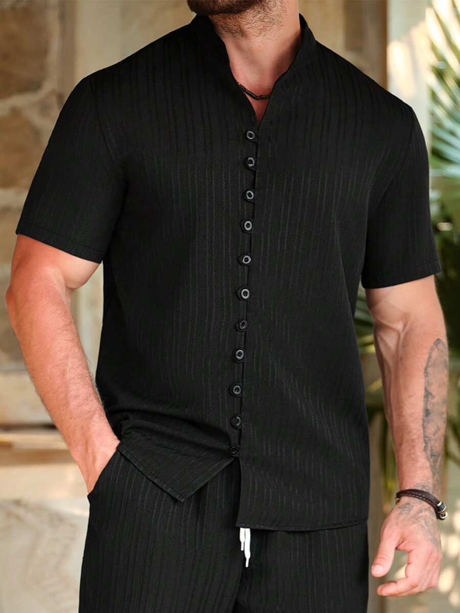 VENTUSAIL Men's Summer Solid Color Black Striped Print Single-Breasted Short Sleeve Shirt, Suitable For Commuting And Daily Wear, Holiday - Black - View 1