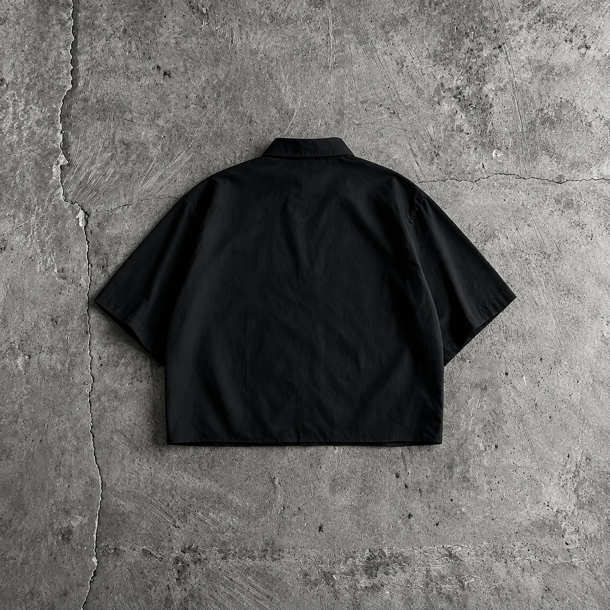 Box Fit Short Sleeve Collared Casual Shirt with Lightweight Fabric for Men