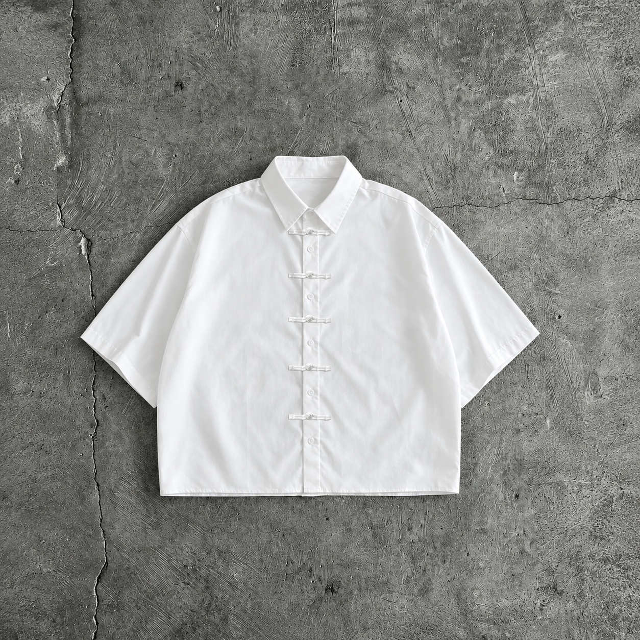 Box Fit Short Sleeve Collared Casual Shirt with Lightweight Fabric for Men