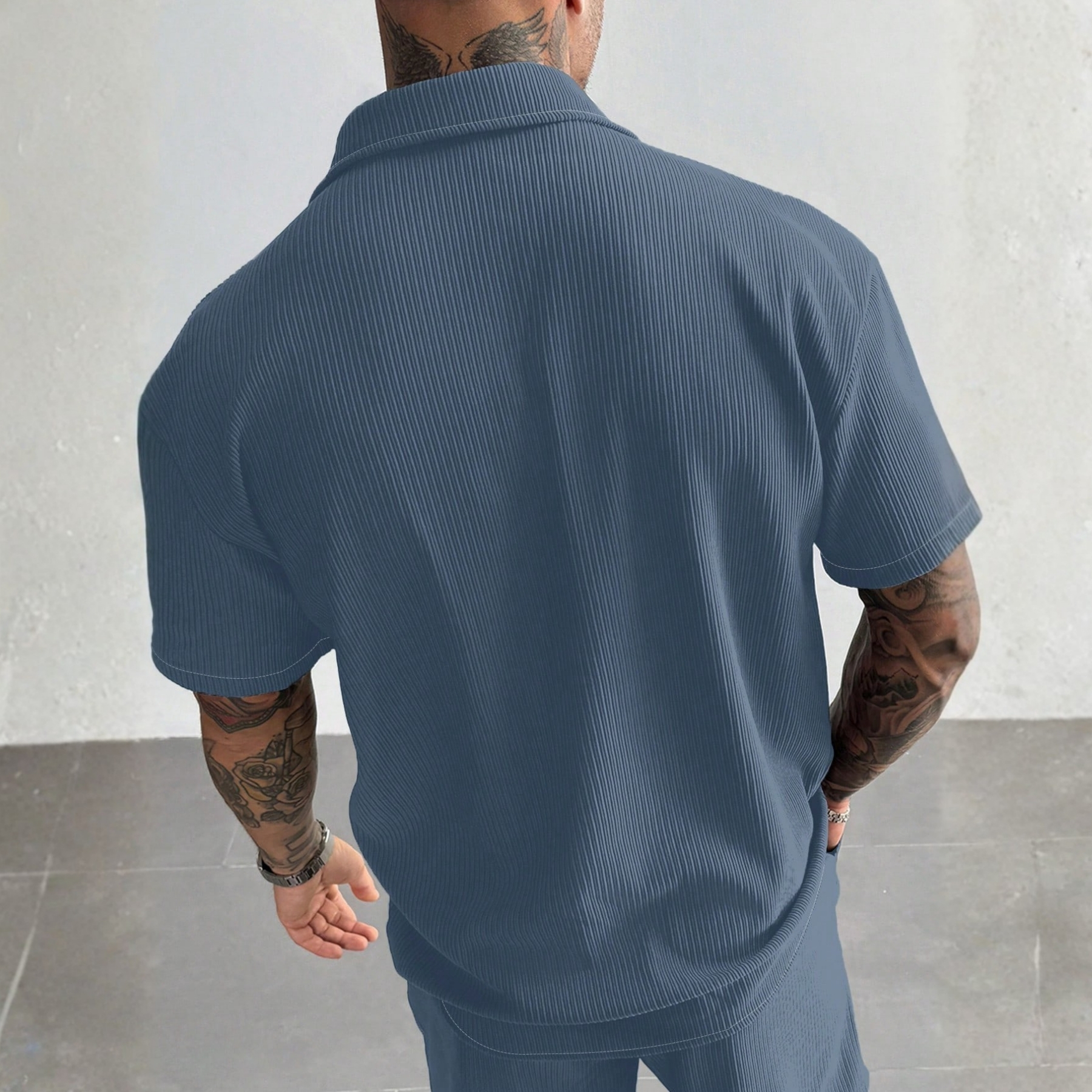 Vintage Men's Ribbed Knit Shirt