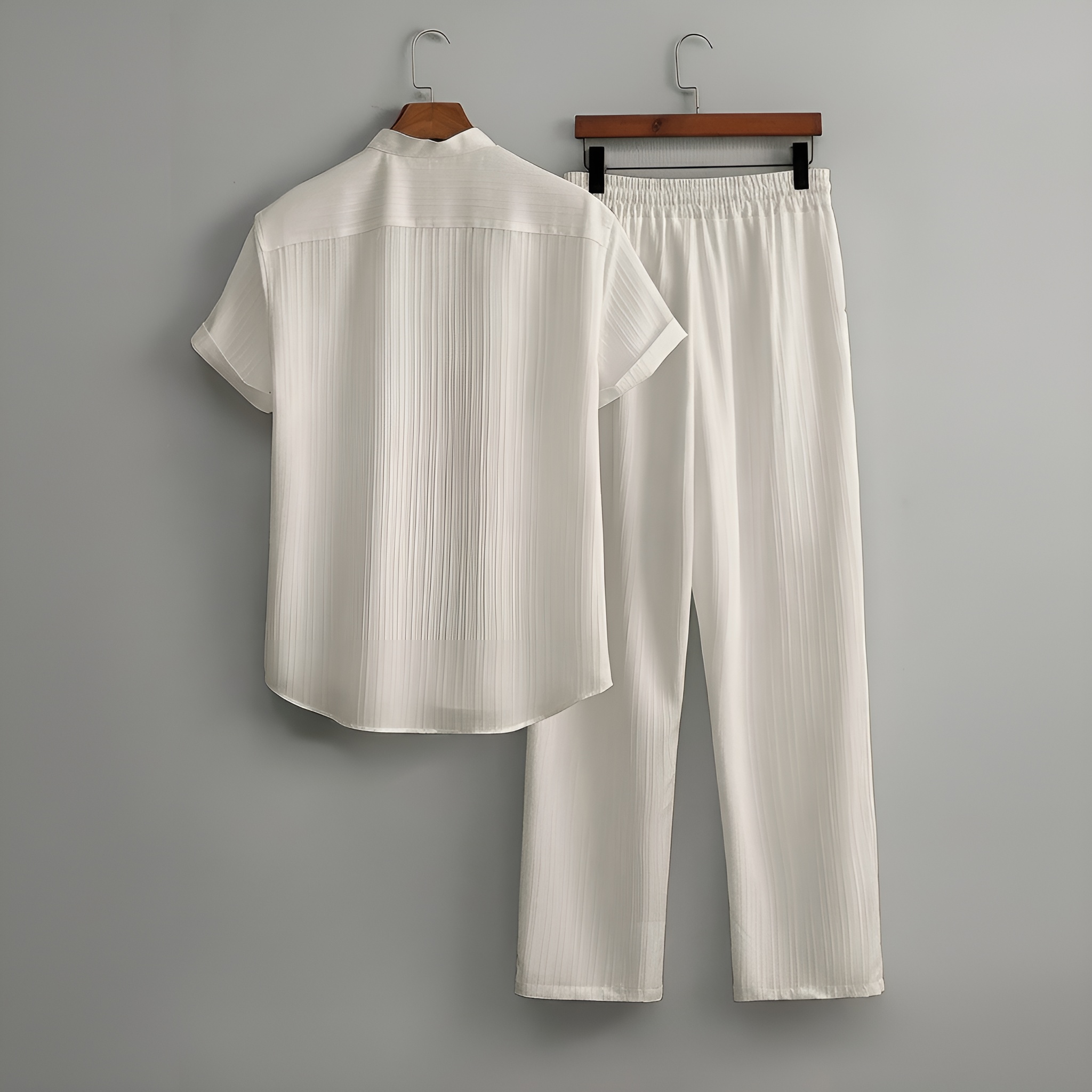 Short Sleeve Textured Shirt And Drawstring Pants Two Piece Set For Men