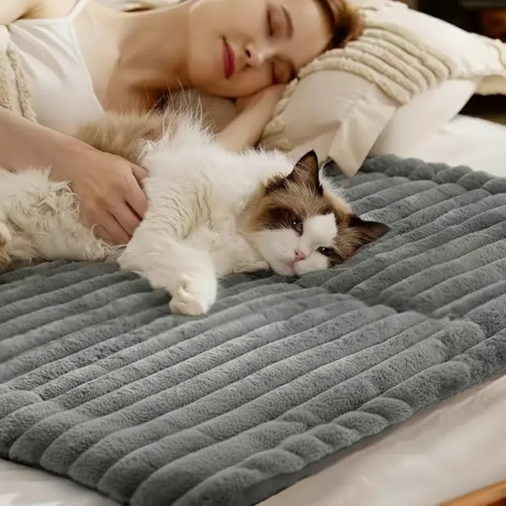 No Electricity Thermal Extra Warm Mat Indoor & Outdoor Non Slip Washable Noiseless Animal Warming PadSelf Heating Pet Bed With Thermal Non Slip Design - Image 7