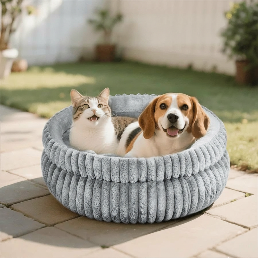 Soft Plush Round Pet Bed With Non Slip Bottom And Washable Cushion