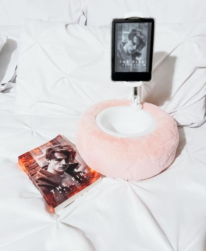Kindle Pillow Stand Holder