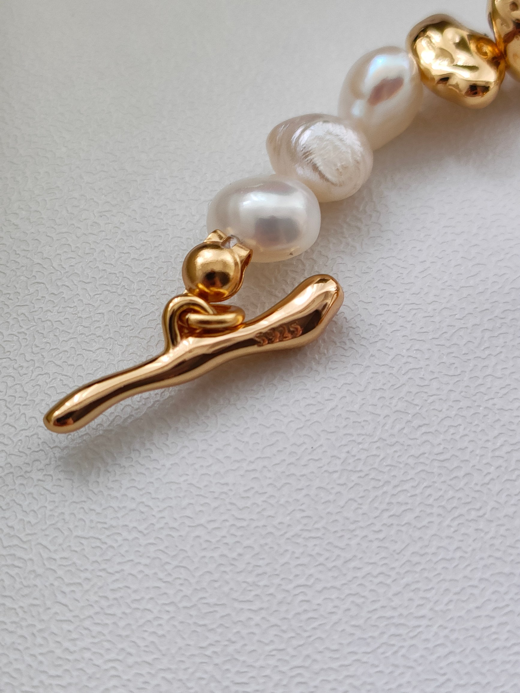 Natural freshwater pearl bracelet