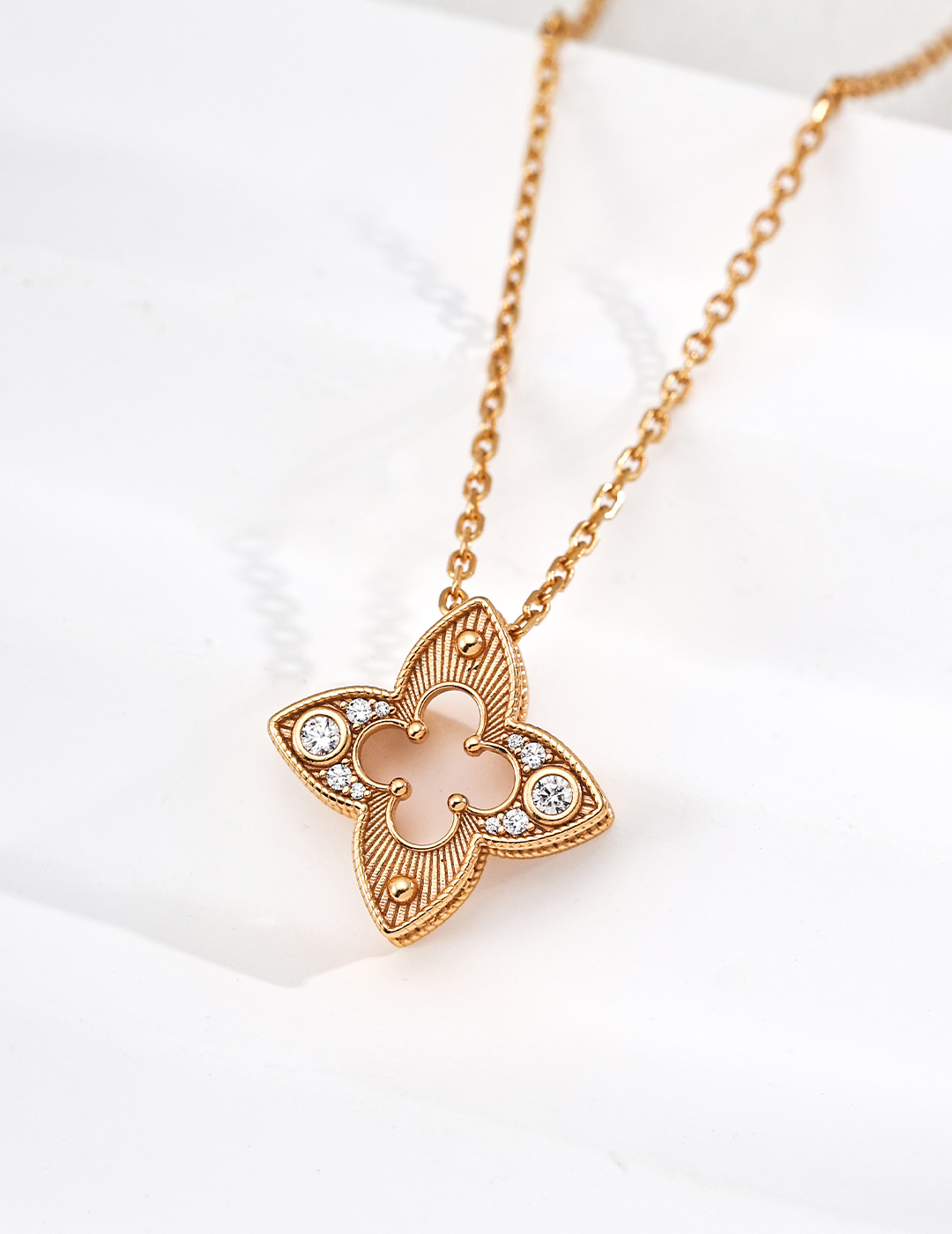 Classic Clover Zircon Necklace