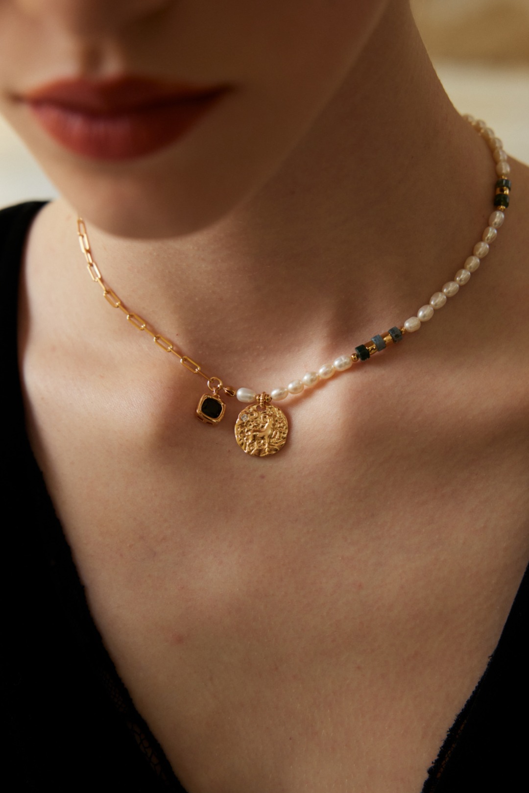 Pearl zircon necklace