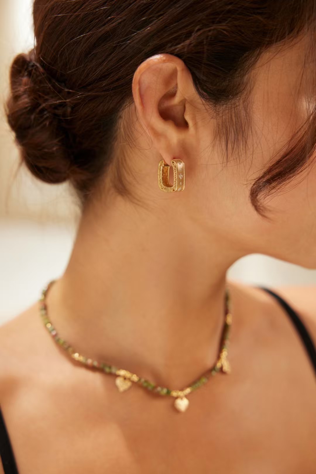 Square retro gold earrings