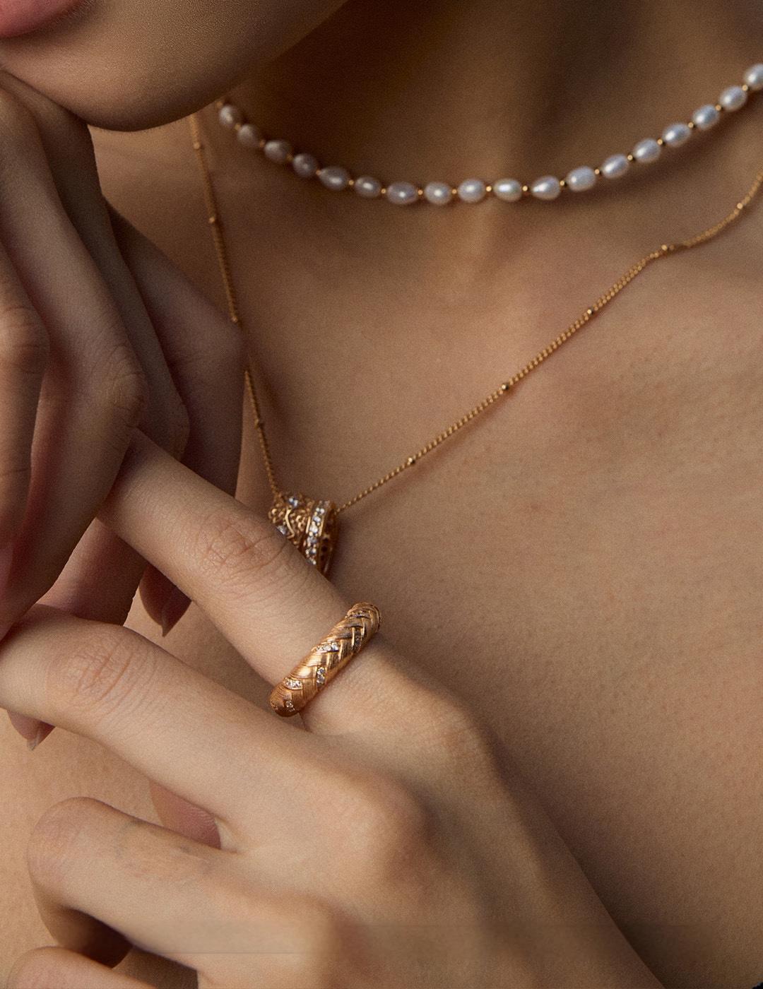 Retro Design Zircon Ring