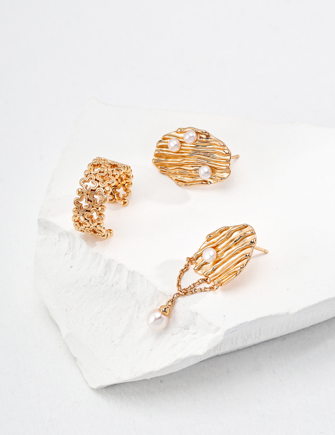 Vintage pearl earrings with a sense of design