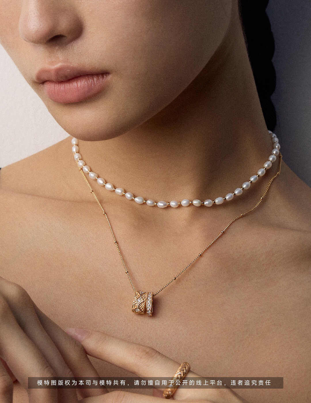 Retro design zircon pendant necklace