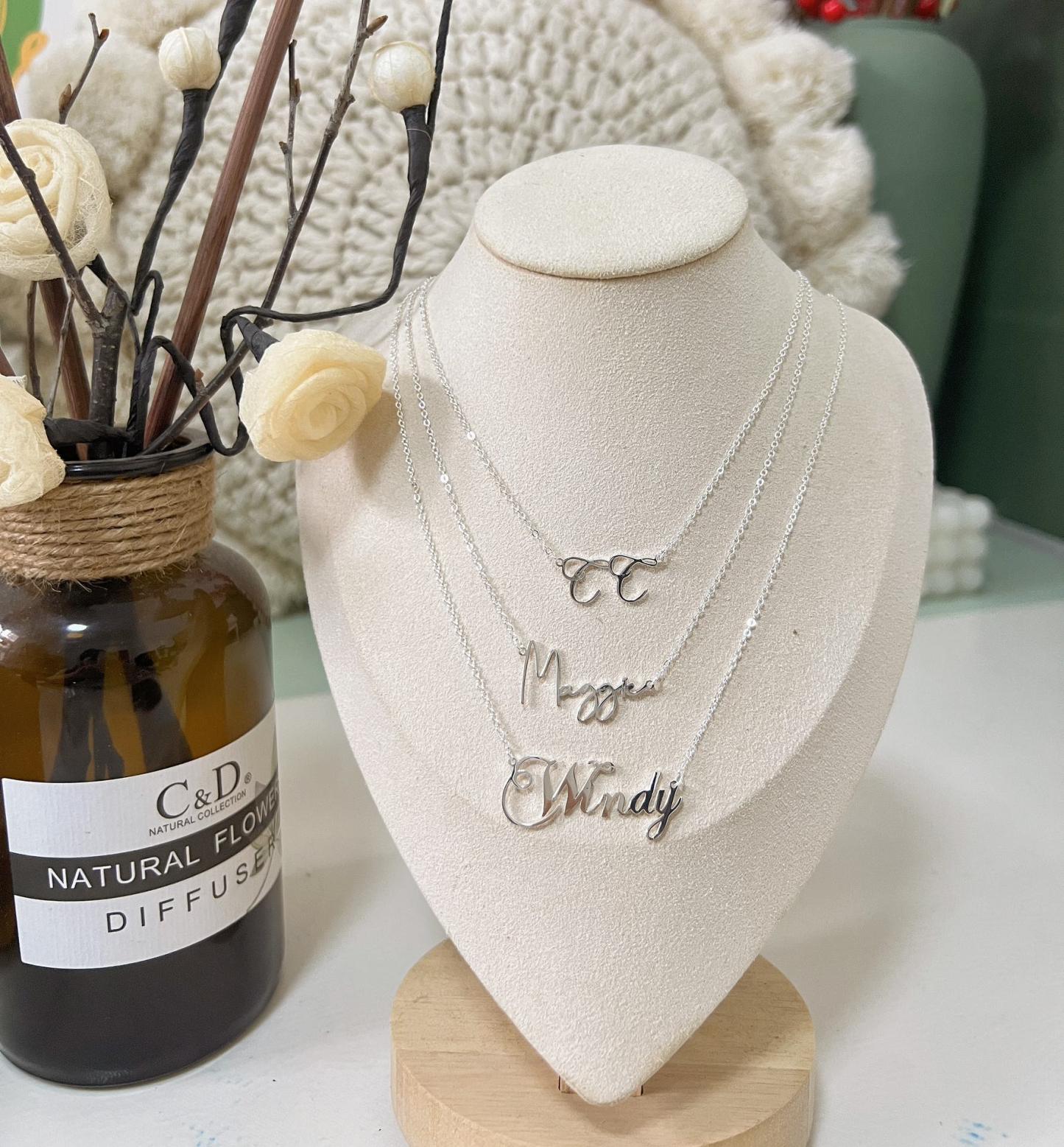 Customized necklace with letters