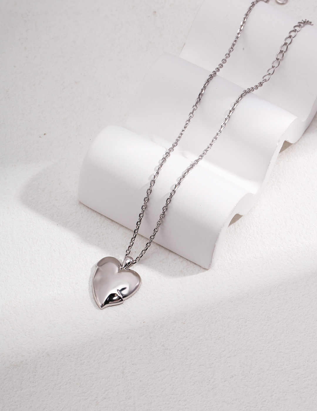 Pure silver heart-shaped irregular necklace