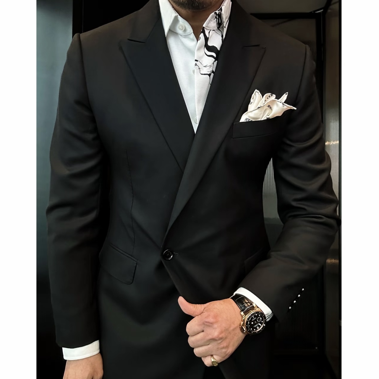 🔥50% off -Single-Button Peak Lapel Suit (Jacket + Trousers)