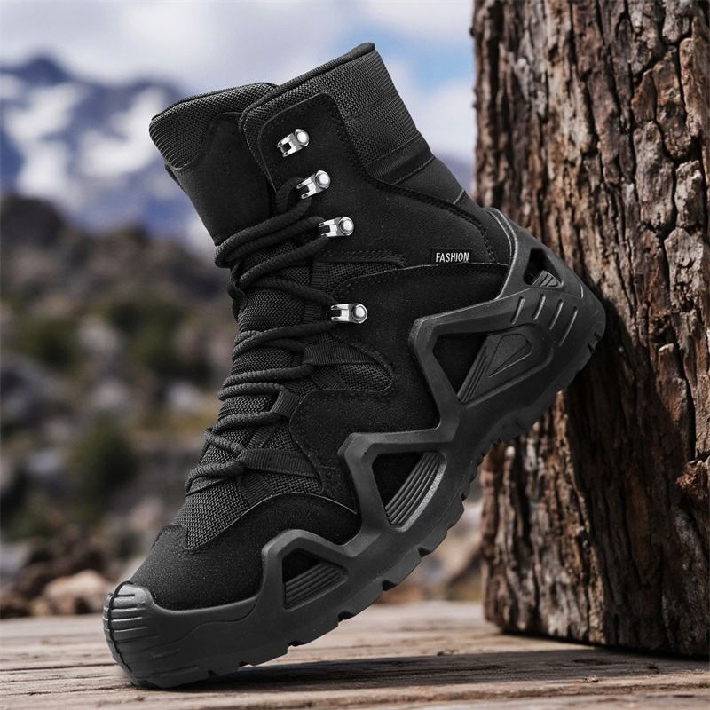 Waterproof, puncture-proof and smash-proof hiking boots