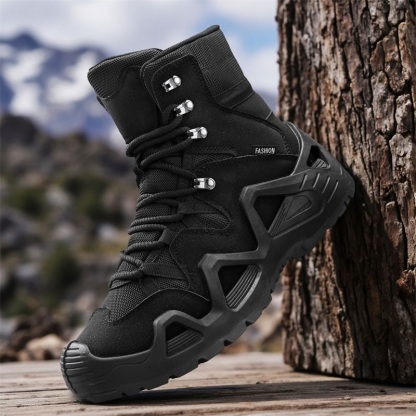 Waterproof, puncture-proof and smash-proof hiking boots