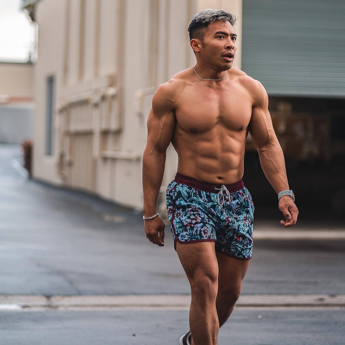 4.5 Inch Inseam Vintage Stretch Gothic Bouquet Swim Trunks-VibeCloset