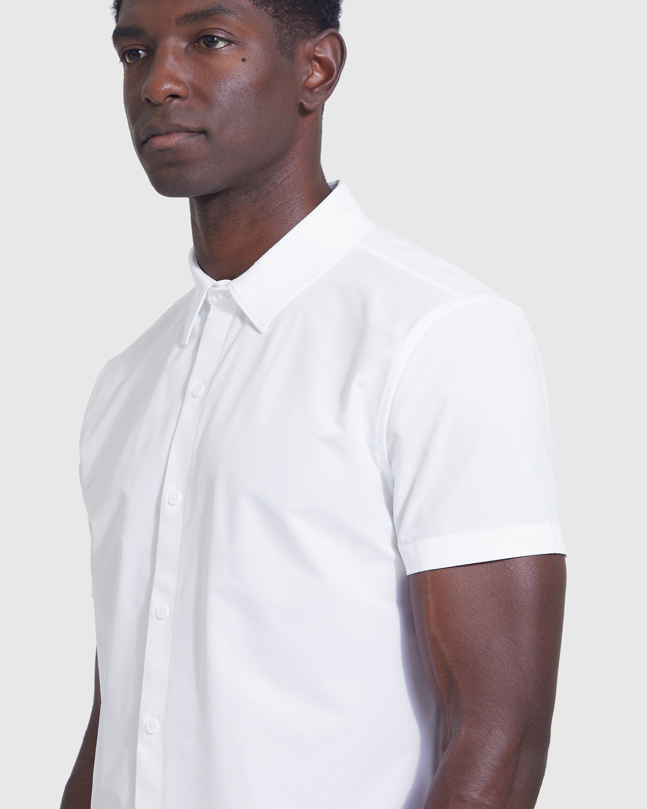 White Commuter Short Sleeve Shirt-VibeCloset