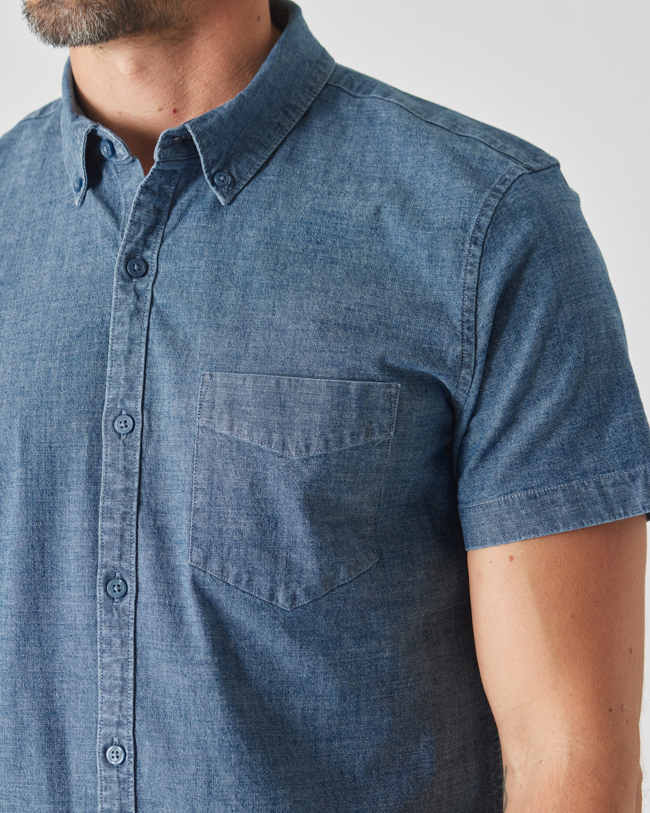 Light Indigo Wash Short Sleeve Stretch Chambray Shirt-VibeCloset