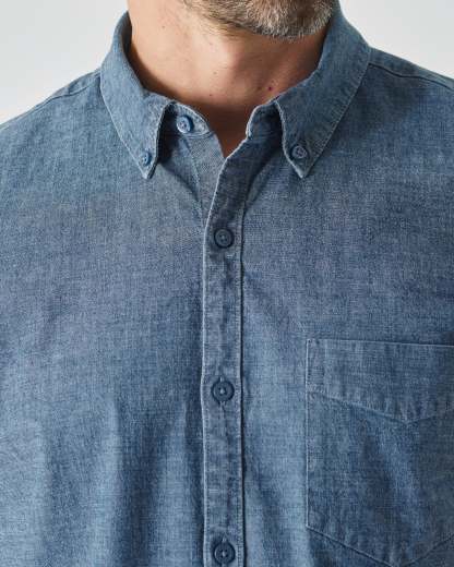 Light Indigo Wash Short Sleeve Stretch Chambray Shirt-VibeCloset