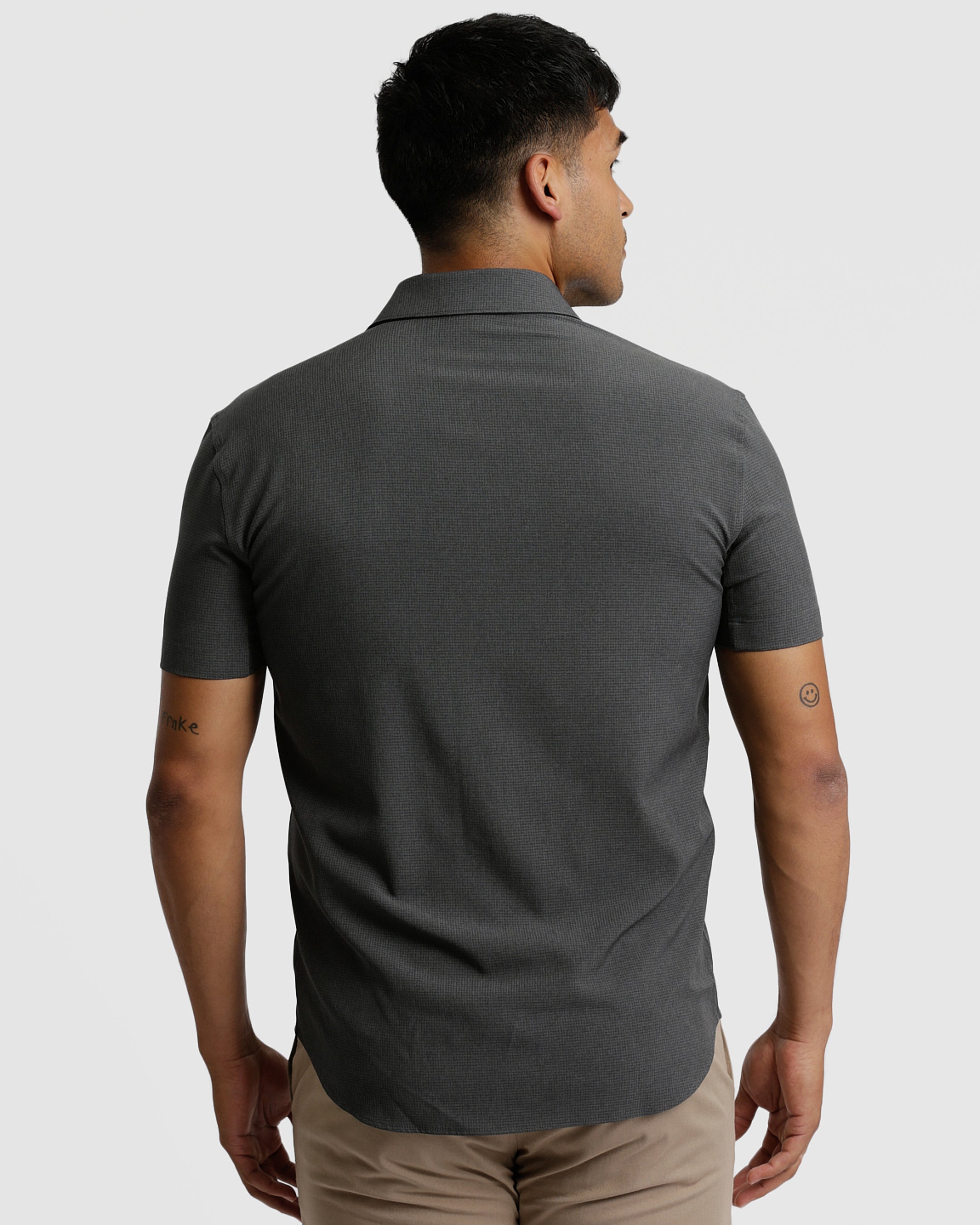 Charcoal Heather Gray Short Sleeve Ripstop Commuter Shirt-VibeCloset
