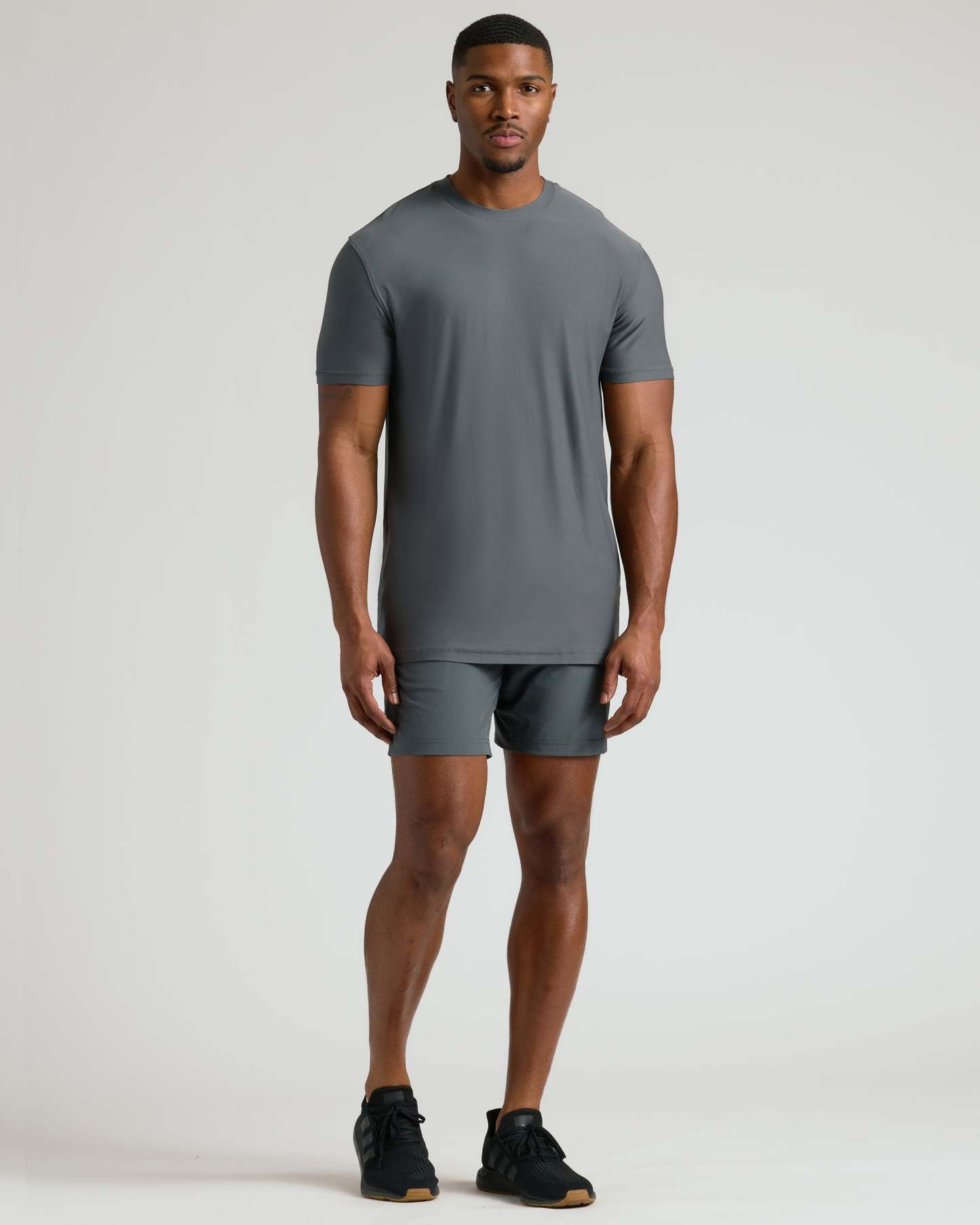 Carbon Tall Active Crew Neck 2.0-VibeCloset