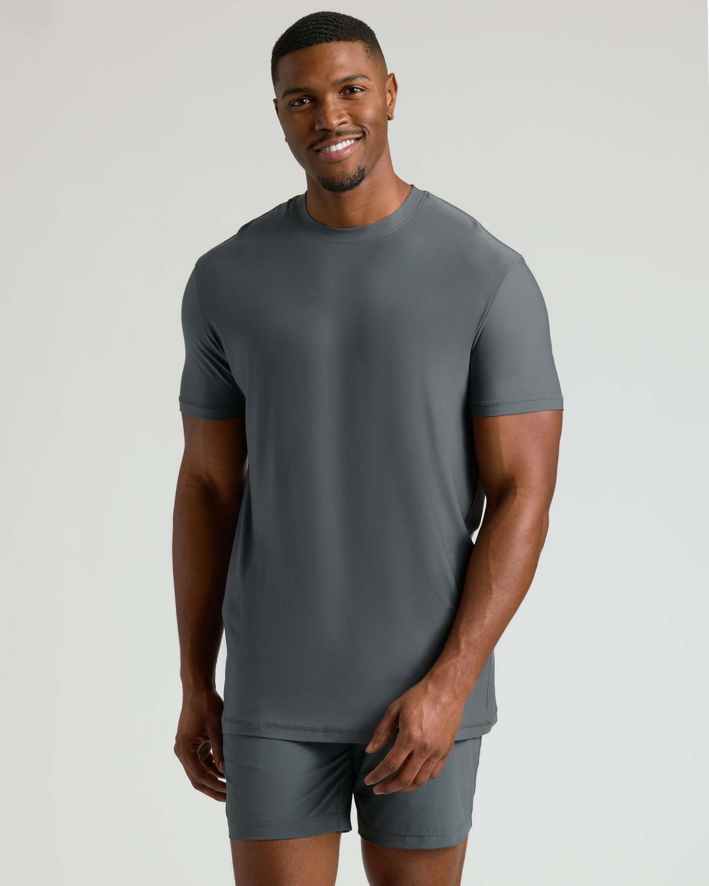 Carbon Tall Active Crew Neck 2.0-VibeCloset