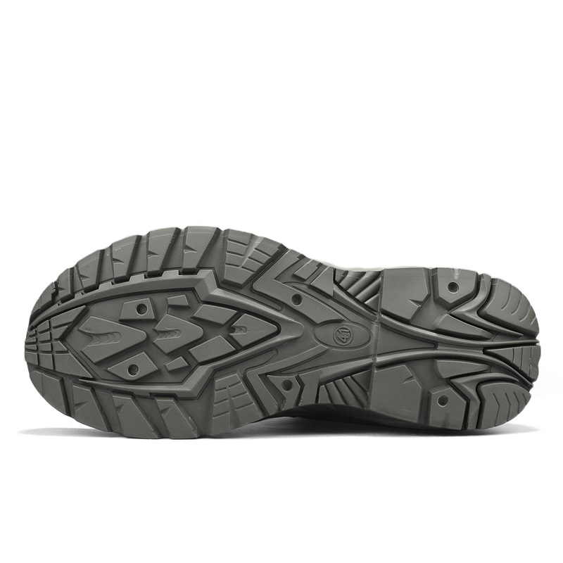 Waterproof, puncture-proof and smash-proof hiking boots