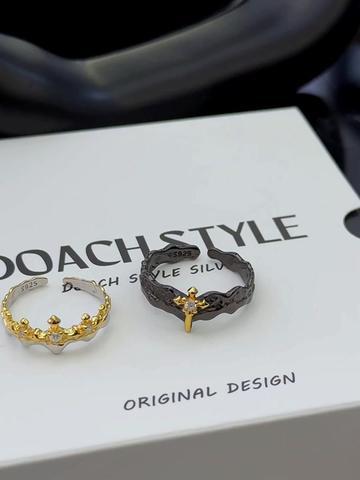 Princess Knight Couple Rings Black and White Couple Rings - Adjustable rings with openings