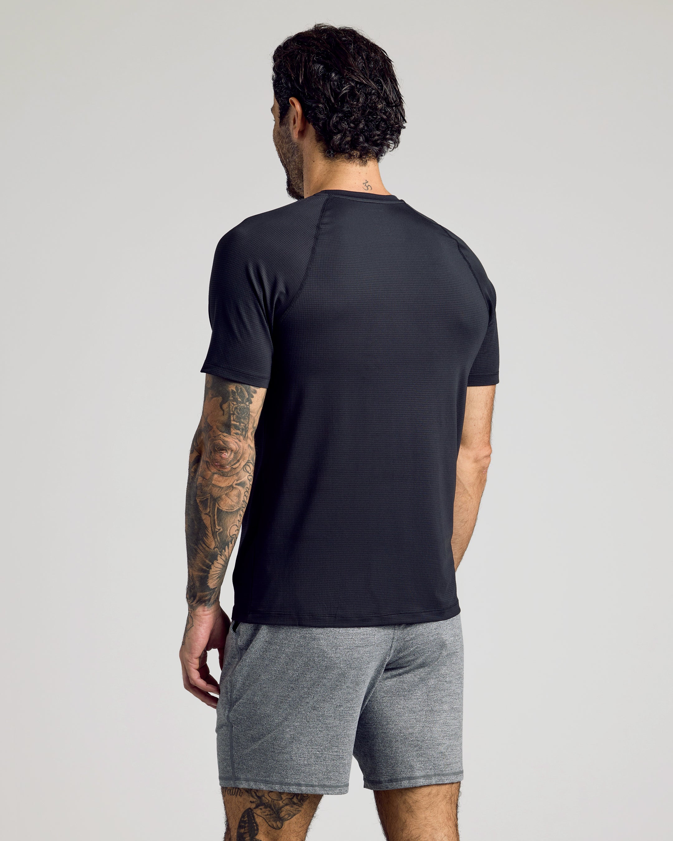 Black Active Mesh Crew-VibeCloset