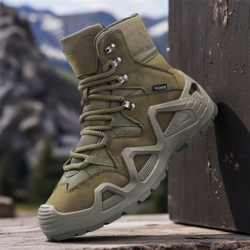 Waterproof, puncture-proof and smash-proof hiking boots