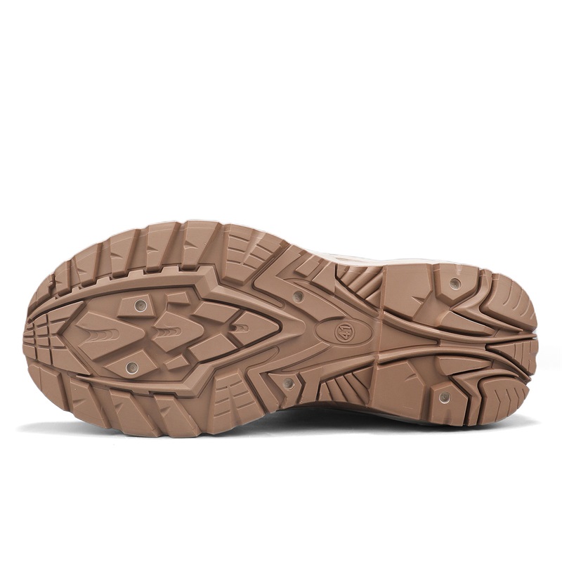 Waterproof, puncture-proof and smash-proof hiking boots