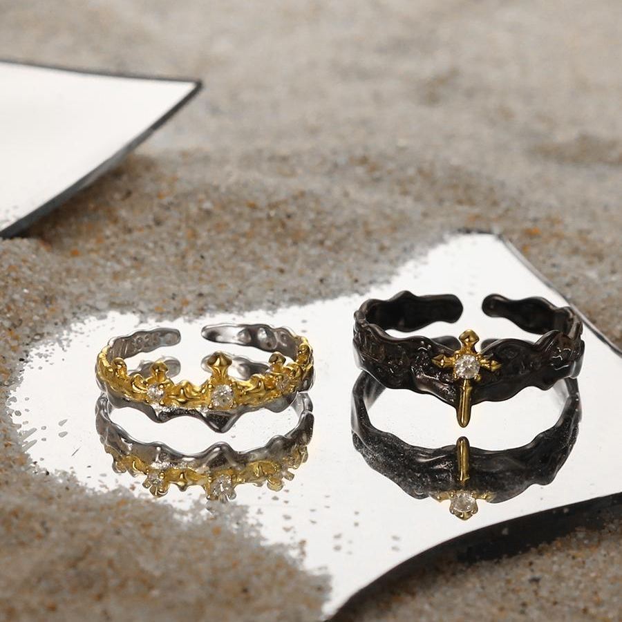 Princess Knight Couple Rings Black and White Couple Rings - Adjustable rings with openings