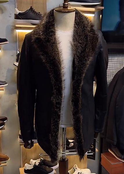 Fashion Faux Fur Collar Thick Warm Men's Coat-VibeCloset