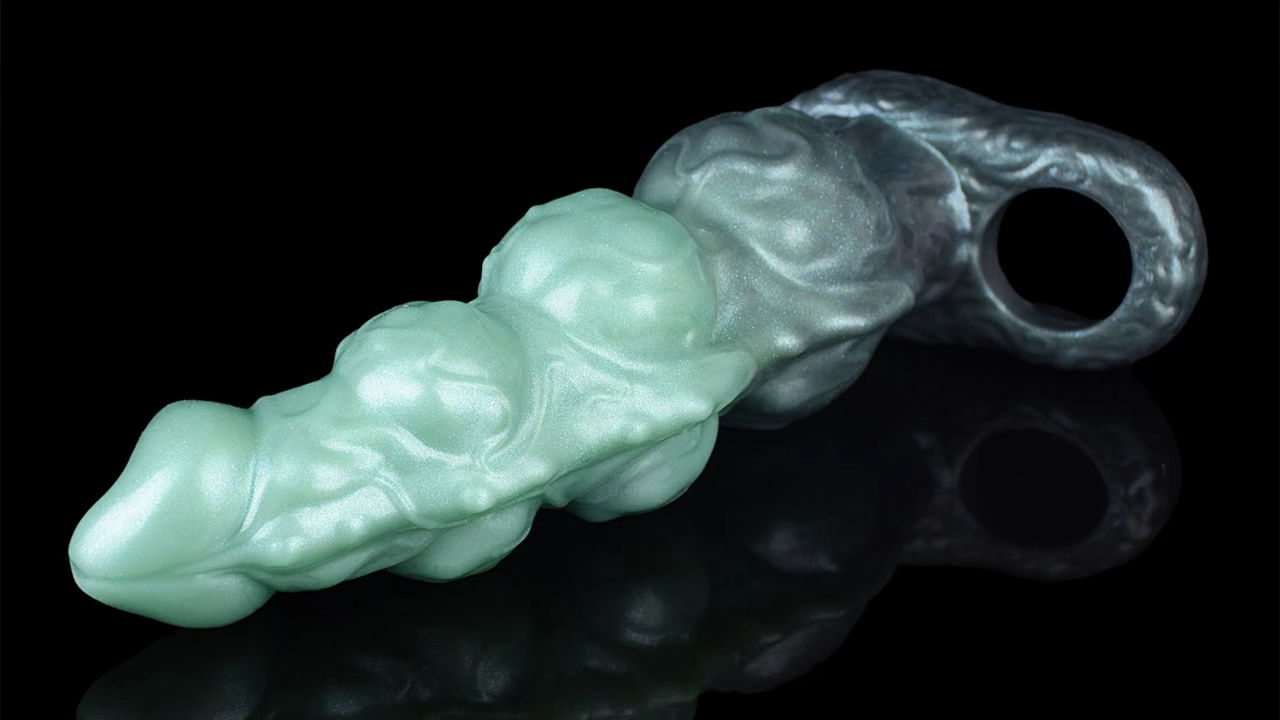 Rongvein 8.85" x 2.28" Keeper of the Triple Oath Fantasy Sleeve