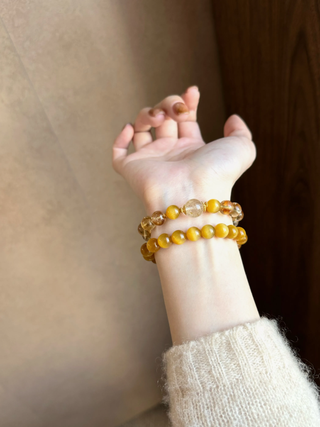 New Chinese style yellow tower crystal and golden rutilated crystal bracelet · Daily wealth bracelet · Floating light and charm
