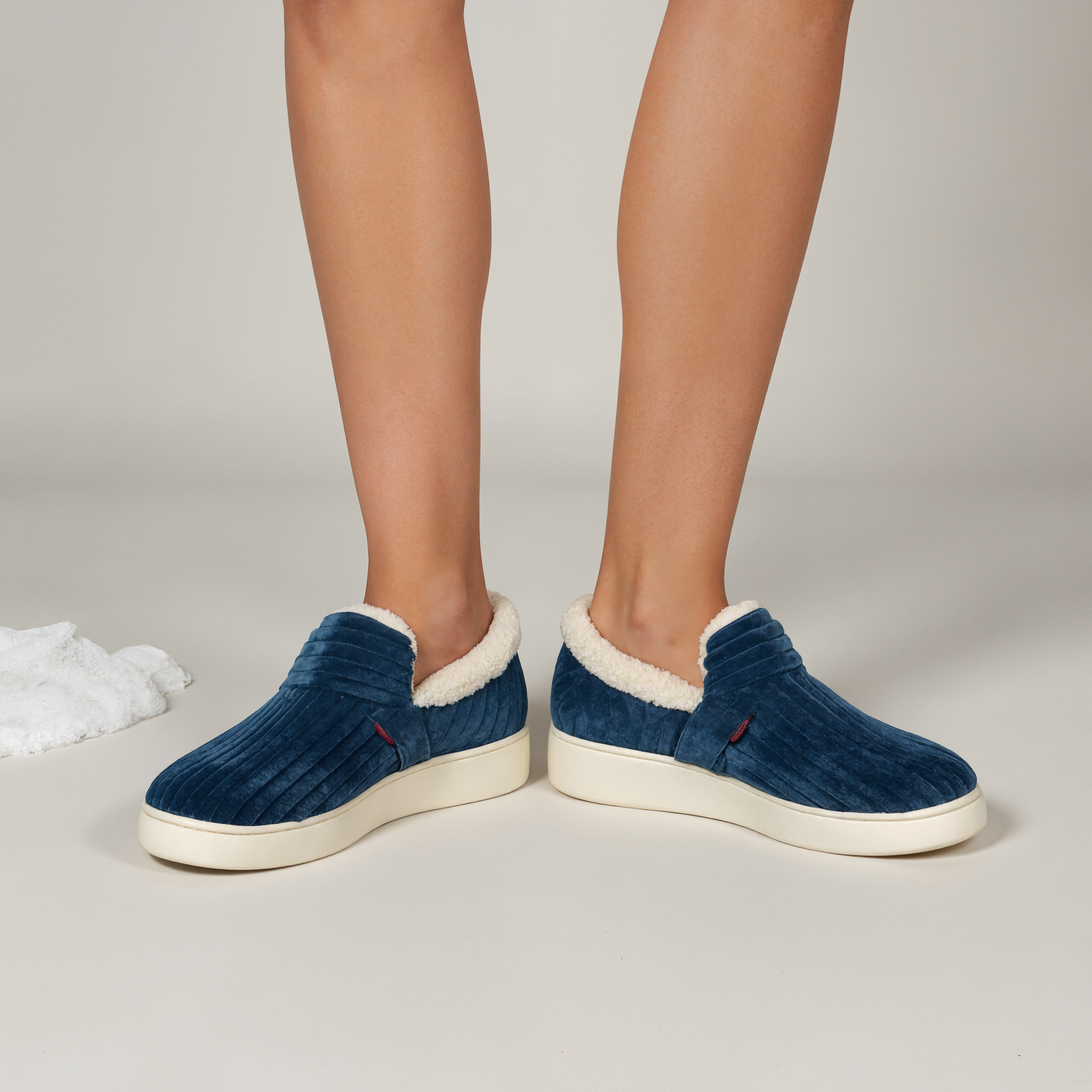 Ribbed Home Slippers With Non Slip Base