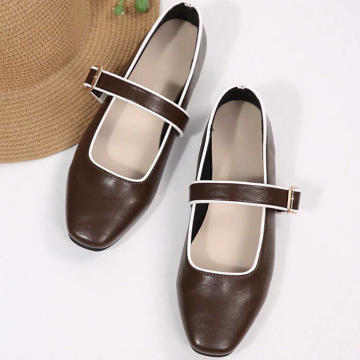 Mary Jane Flats With Square Buckle Strap Shoes in Black - Side View