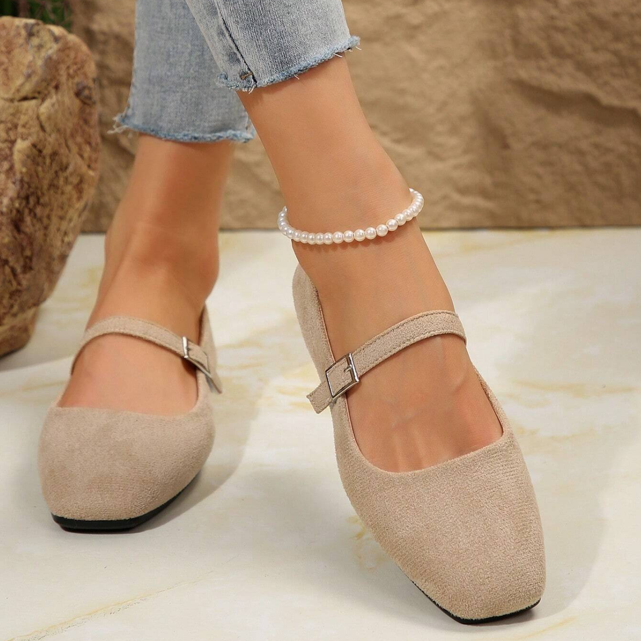 French Style Vintage Ballet Flats With Strap And Square Design in Pink - Close-Up Detail