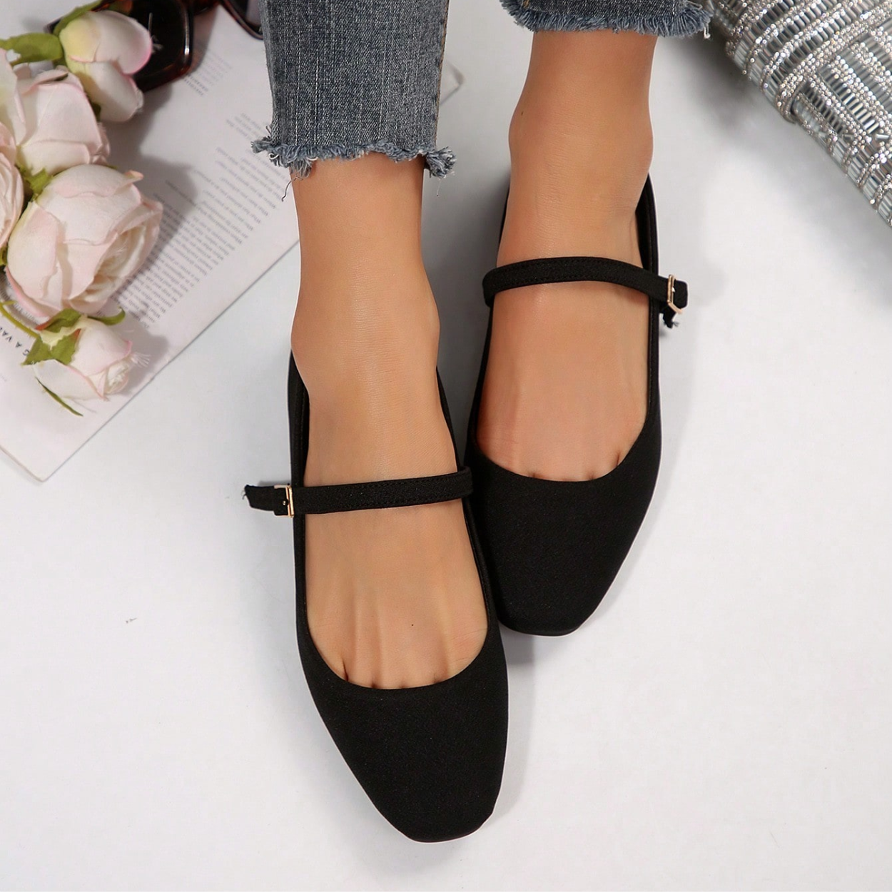 Stylish Ballet Flats Shoes With Buckle Strap And Soft Sole in Black - Back View