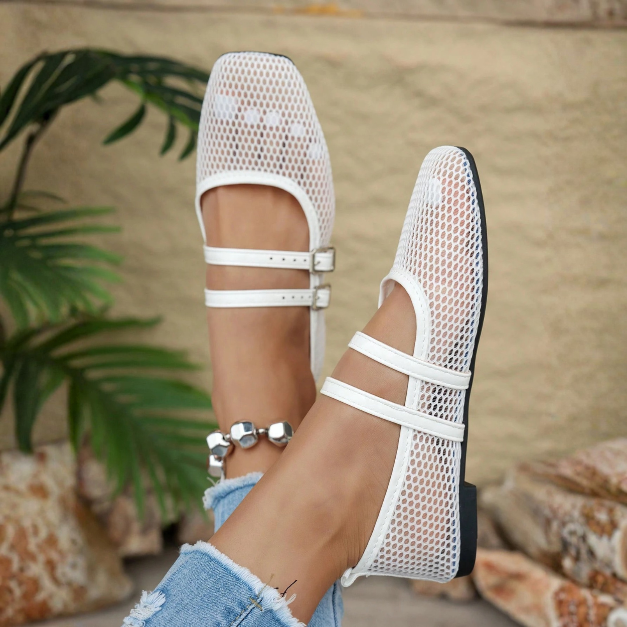 Casual Hollow Mesh Flat Ballet Shoes For Women in White - Right Side