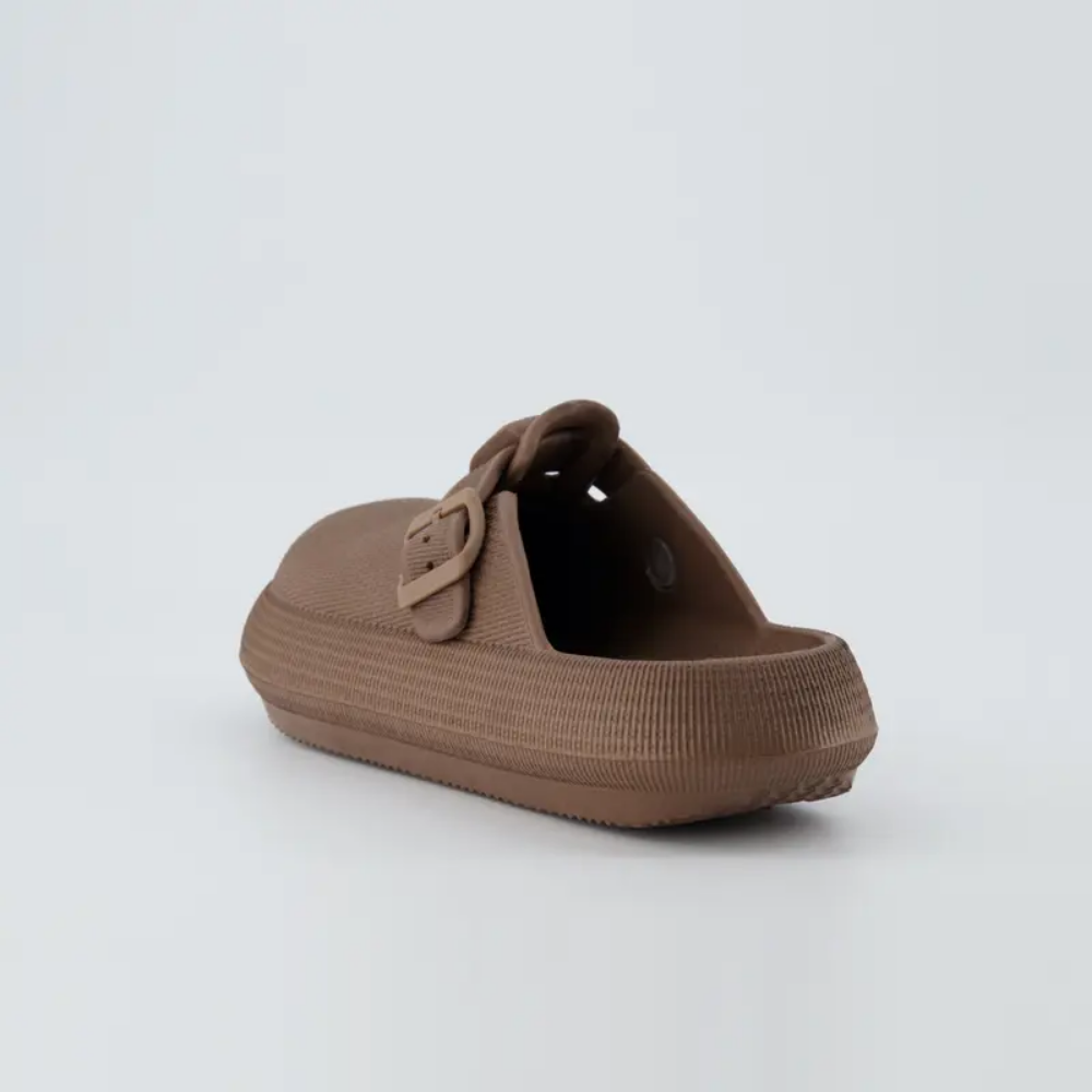 Women's Waterproof Cushioned Clogs - product image 10 of 10