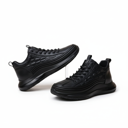 Sturdy Sports Sneakers With Patterned Finish