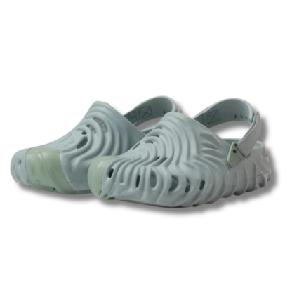 Lightweight Slip On Textured Clogs