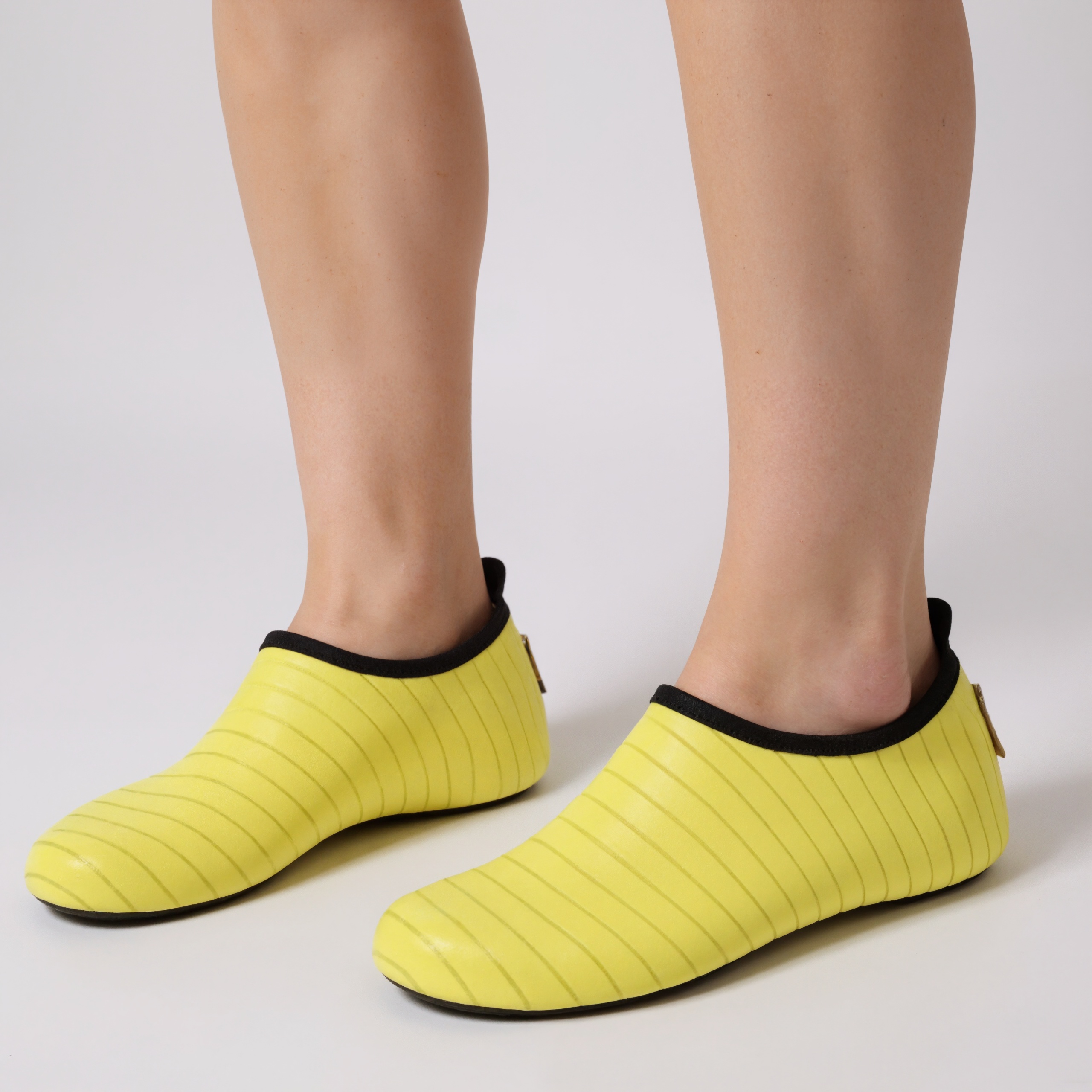 Quick Dry Aqua Shoes For Sports And Outdoor Wear