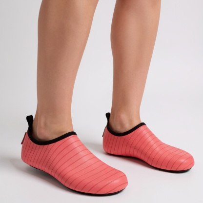 Quick Dry Aqua Shoes For Sports And Outdoor Wear